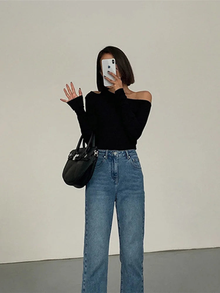 Noir Edge Knit Top