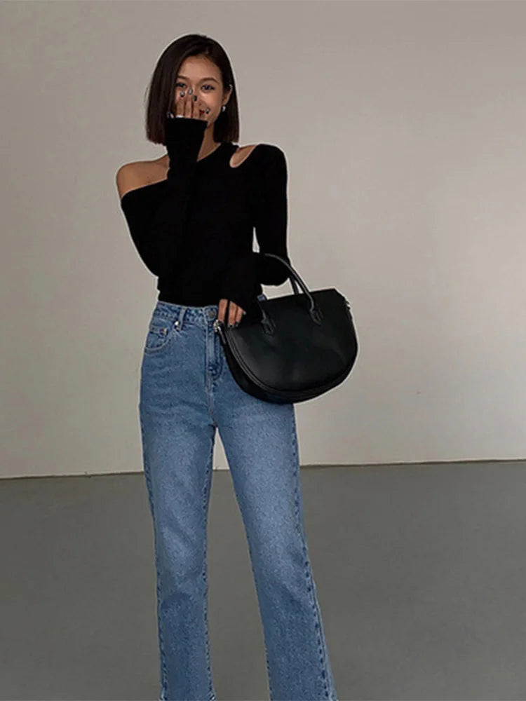 Noir Edge Knit Top