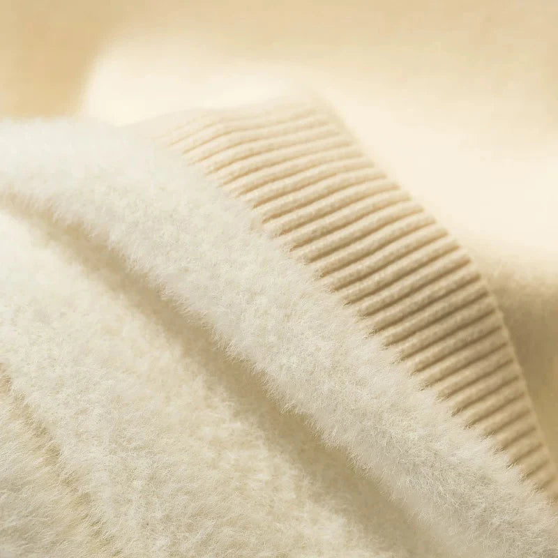 Amélie Velvet Knit Turtleneck